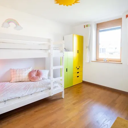 Away From Vakantiehuis *