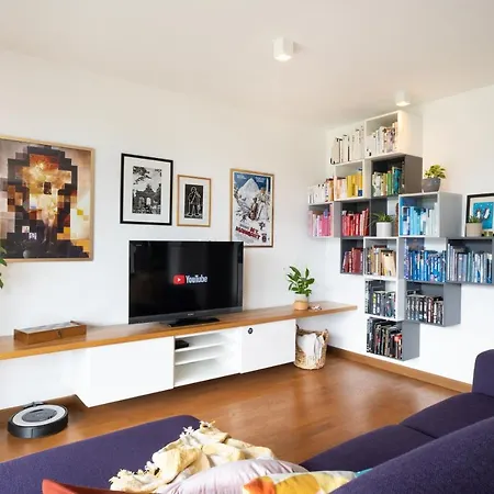 Away From Vakantiehuis *