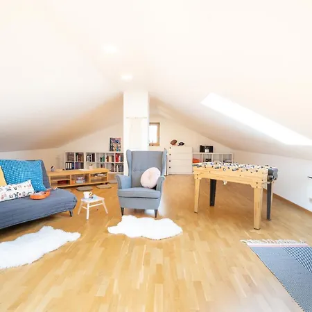 Away From Vakantiehuis *