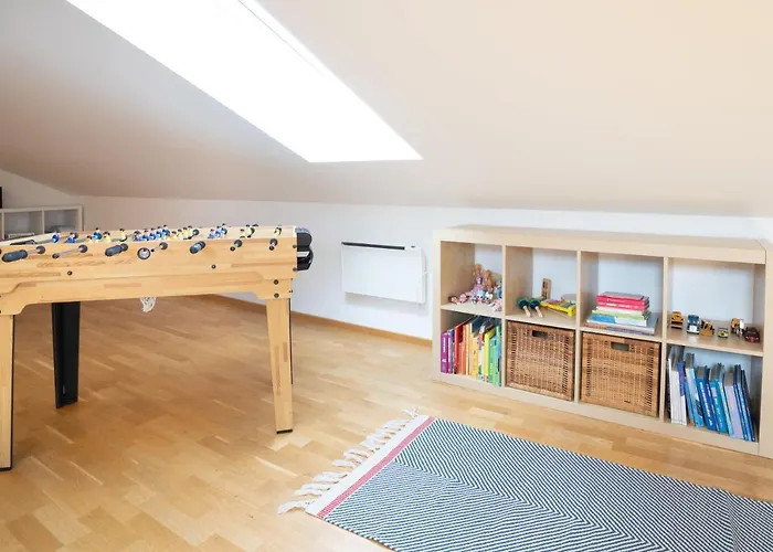 בית נופש Away From *