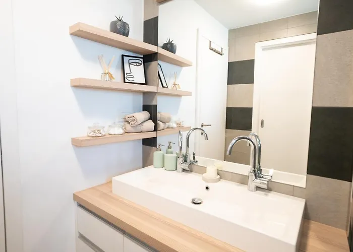 Away From רדובליצ'ה