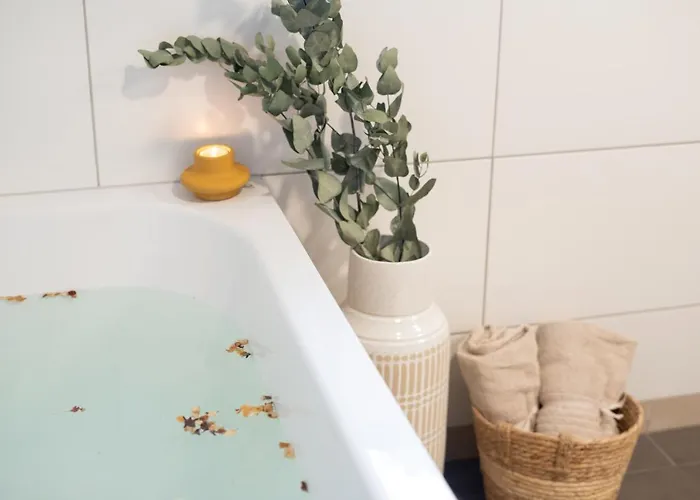 Away From רדובליצ'ה